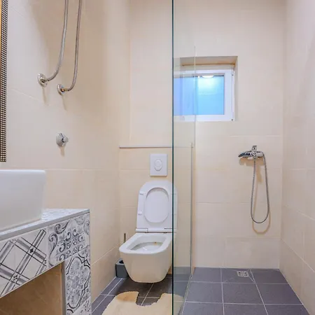 Villa Leny With Pool *