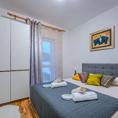 Villa Leny With Pool Sukosan