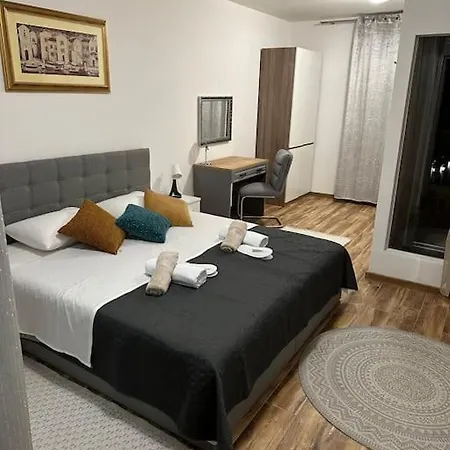 Villa Leny With Pool *