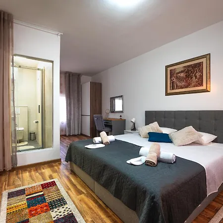 Villa Leny With Pool *