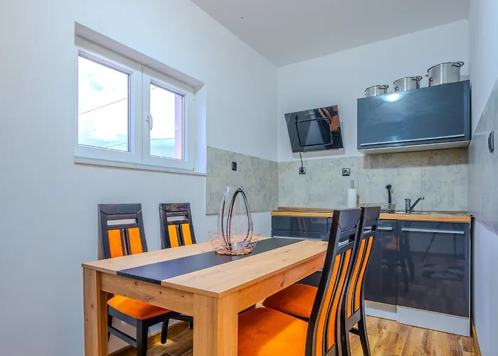 Leny With Pool Villa Sukošan