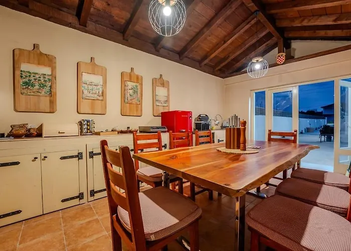 Villa Leny With Pool